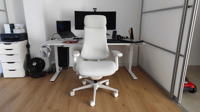 Discover the Latest Gaming Chair Trends: The LiberNovo Omni Pro Experience