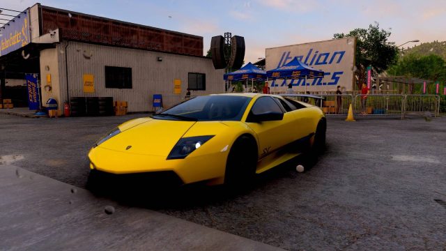Navigate to the Italian Exotics Dealership in Forza Horizon 6